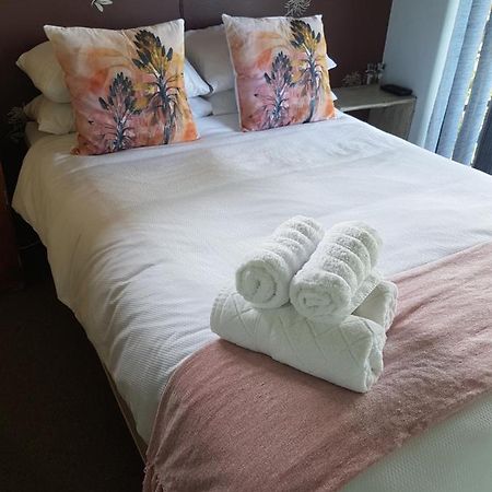 Candleberry Stay East London Bagian luar foto